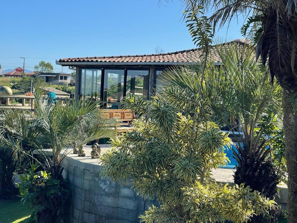 Villa Santorini Praia Do Rosa Com Piscina E Jacuzzi Luaran gambar